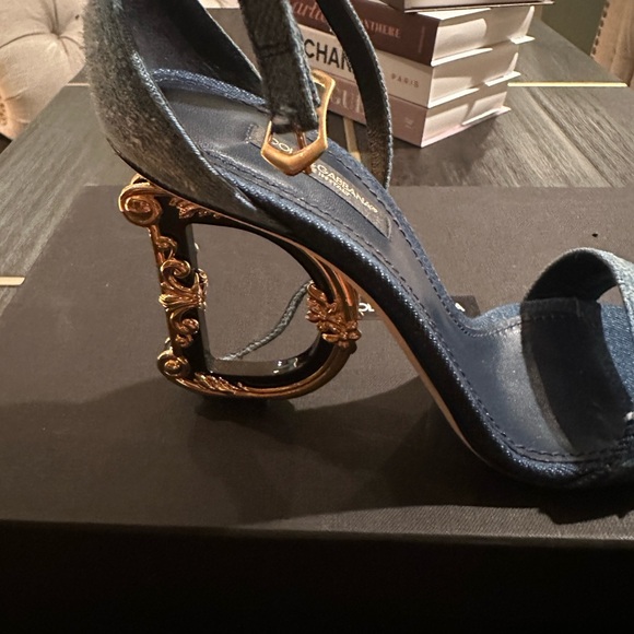 Dolce & Gabbana Patchwork denim sandals with baroque DG heel - Picture 4 of 9